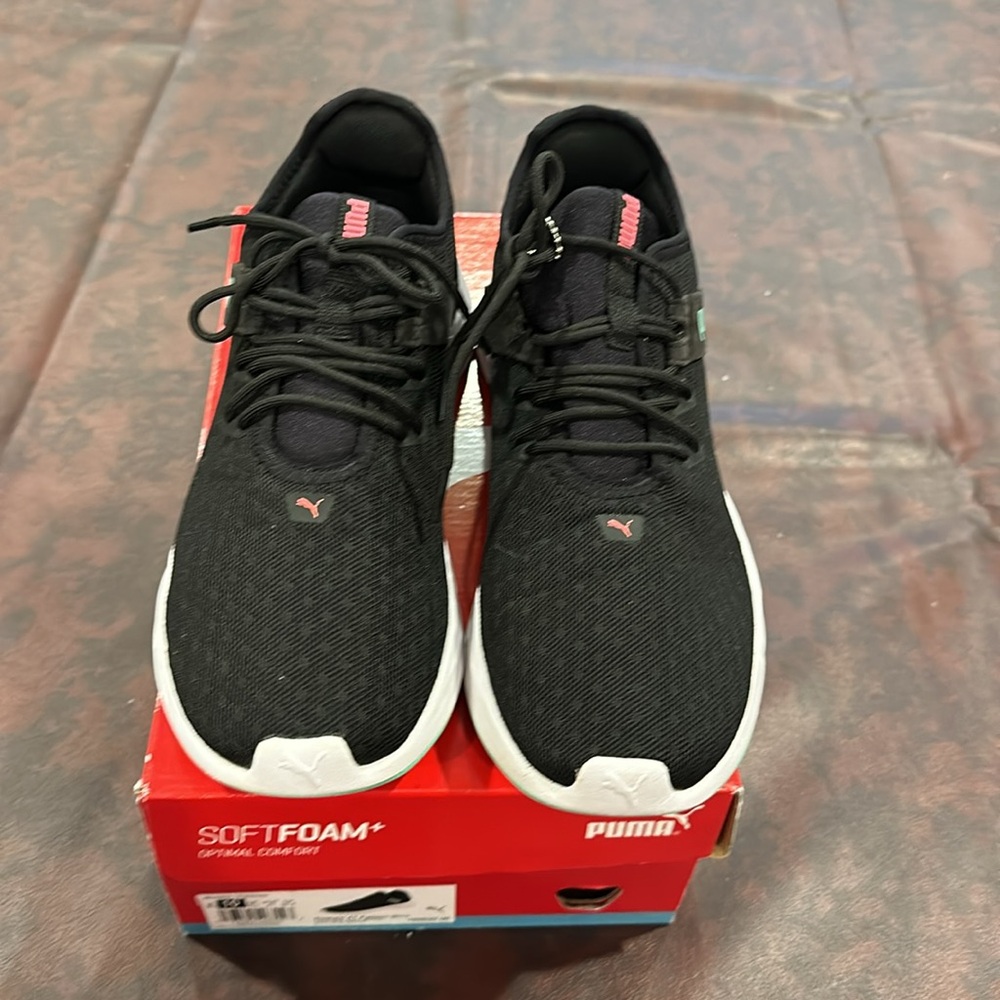 Women's Puma Radiate XT